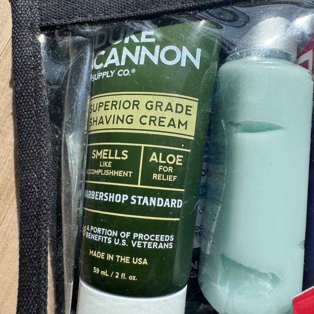 Duke Cannon Handsome Man Travel Kit With 7 Grooming Essentials - Picture 9 of 9